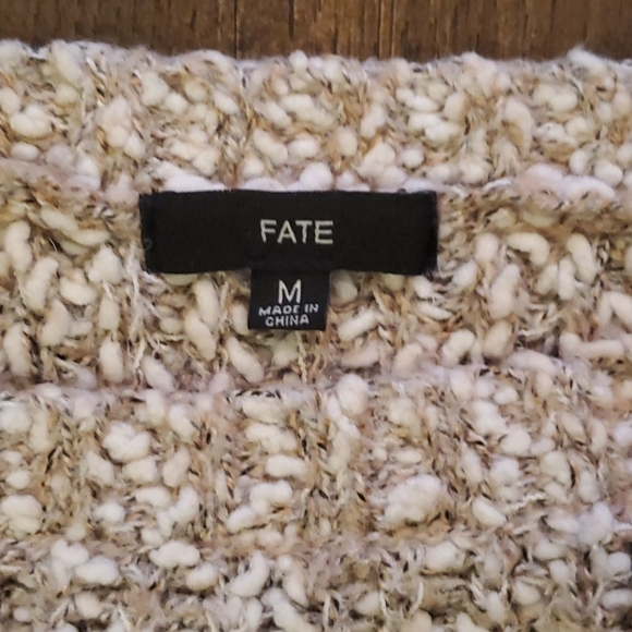 Sweater - Picture 4 of 4